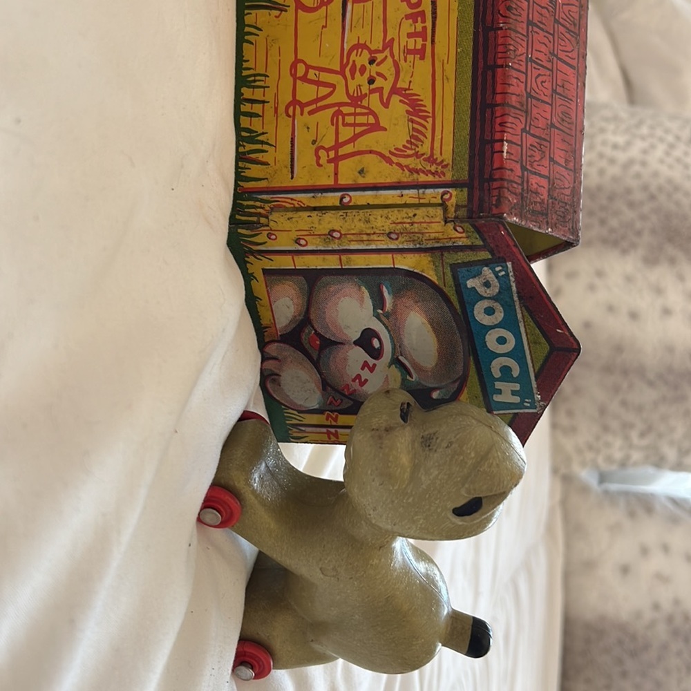 VINTAGE "Pooch" The Pop-Out Pup Toy - Picture 2 of 13